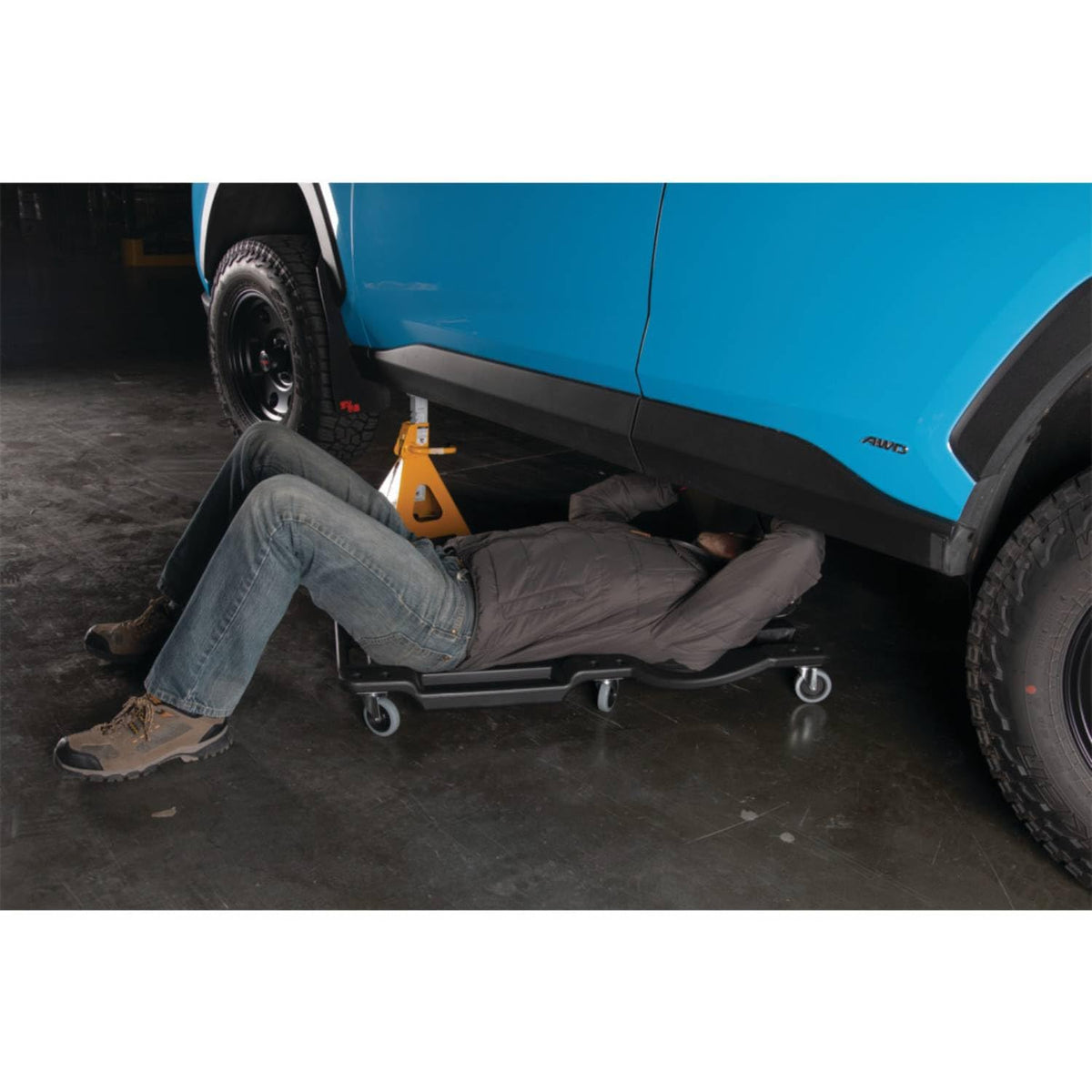 40" Plastic Creeper with 6 Casters T607