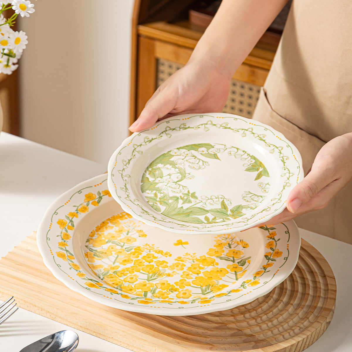 12-Piece Ceramic Dinnerware Set, Service for 4, Cream White Y42974